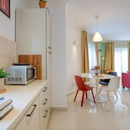Seaside Charming And Stylish Near St Julians By 360 Estates 纳克萨